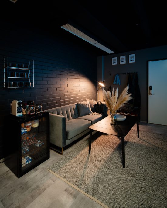 Hieko Filmsin studion lounge-tila